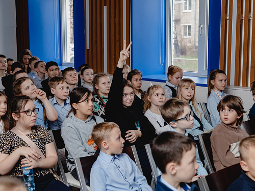 Клуб «Нескучно-научно»